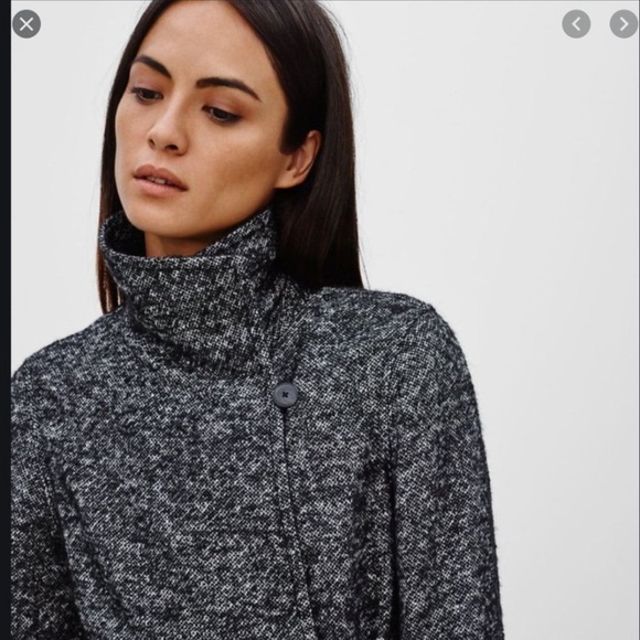 Aritzia Babaton Jacoby Wrap Long Coat size XS - Picture 2 of 13